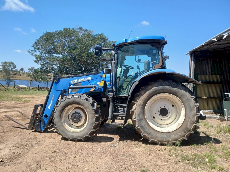 2018 New Holland T6020 Elite Tractor with AP38 Loader