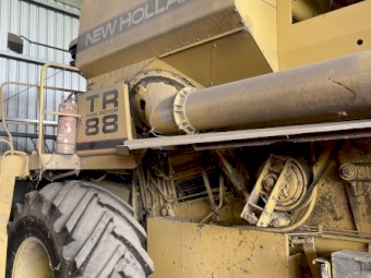 TR88 header for sale - make an offer 