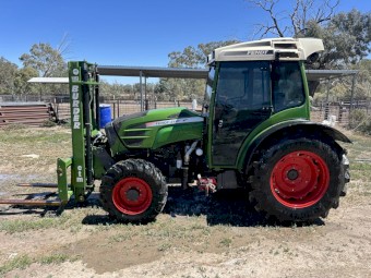 2017 Fendt 211P Tractor with Burder Forks