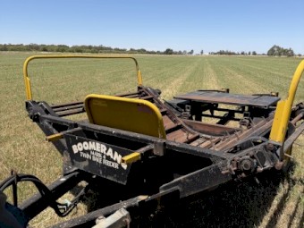 Boomerang Bale Feeder