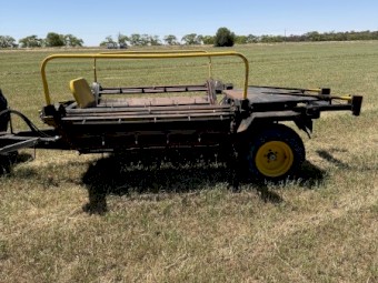 Boomerang Bale Feeder