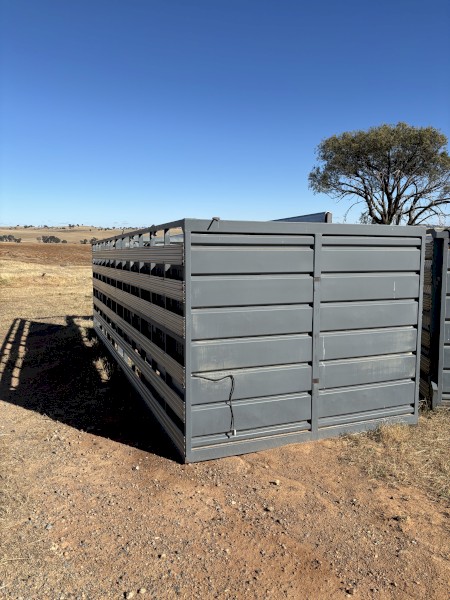 2015 24ft Stock Crate x 2
