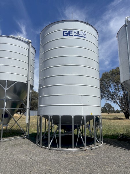 83T Sealed Grain Silo with Aeration