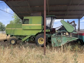 John Deere 1075 Headers x 2