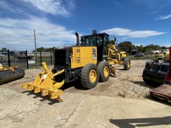KOMATSU EX GOVERNMENT GD555-5 