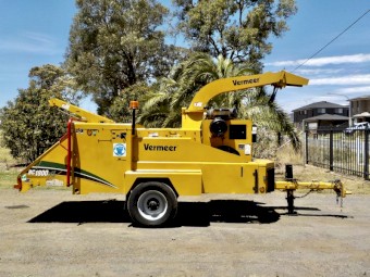 VERMEER BC1800XL 170HP COMMERCIAL DIESEL 19" WOOD CHIPPER