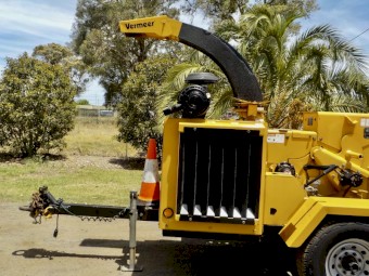 VERMEER BC1000XL 10" COMMERCIAL DIESEL WOOD CHIPPER