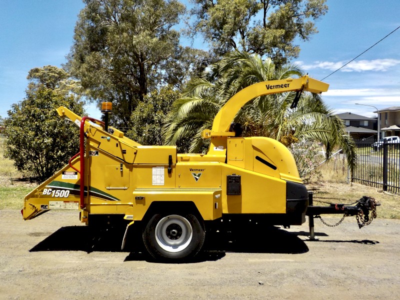 09/2016 VERMEER BC1500XL COMMERCIAL DIESEL 15" WOOD CHIPPER