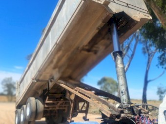 Tri Axle Farm Tipper Trailer