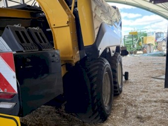 2021 New Holland 1290 HD Large Square Baler