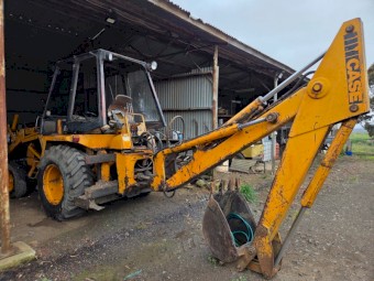 Case 580C Backhoe