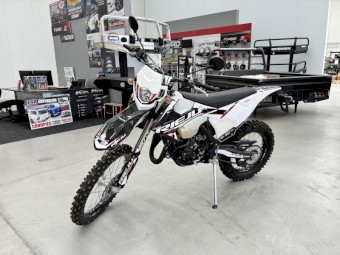 2022 Rieju MR Racing 300