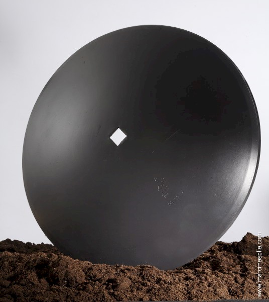 30-Inch Disc Plain Disc Plates.