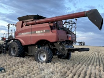 2011 Case 7120 Header