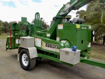 03/2015 BANDIT 990 XP COMMERCIAL DIESEL 12" WOOD CHIPPER