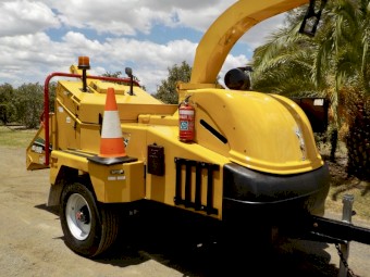 02/2014 VERMEER BC1500 COMMERCIAL DIESEL 15" WOOD CHIPPER