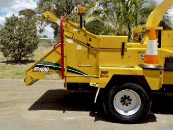 02/2014 VERMEER BC1500 COMMERCIAL DIESEL 15" WOOD CHIPPER