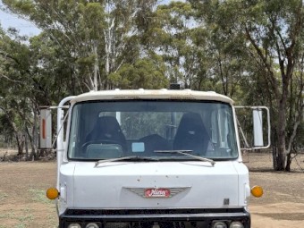 1979 Hino KL300 Tray Truck