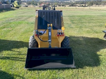 Fukai S460 Skid Steer Wheeled New 2025