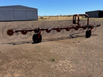 2002 Sitrex TR9 Hay Rake