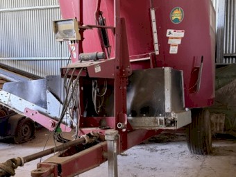 Jay Lor Feed Mixer 4425