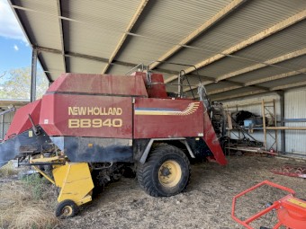 New Holland Baler BB940