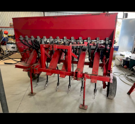 13 Tyne 3 point linkage twin box seeder 
