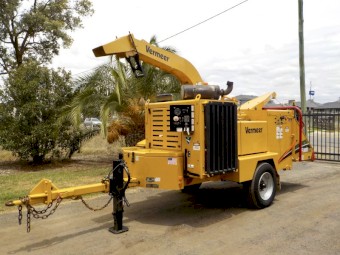 8/2015 VERMEER BC1800XL 170HP COMMERCIAL DIESEL 19" WOOD CHIPPER