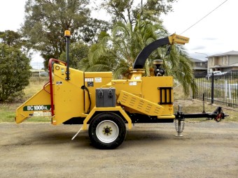  11/2020 VERMEER BC1000XL PROFESSIONAL DIESEL 10" WOOD CHIPPER