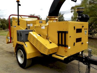 11/2020 VERMEER BC1000XL PROFESSIONAL DIESEL 10" WOOD CHIPPER