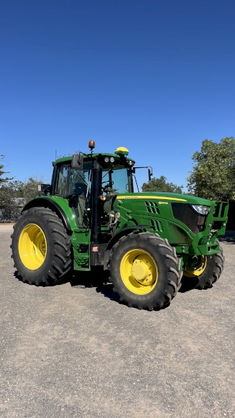 2019 John Deere 6140M Tractor with JD 643R Loader