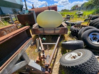 Poly Tank in Tandem Trailer