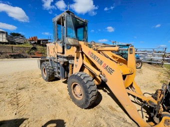 Mountain Raise MR920F Front End Loader