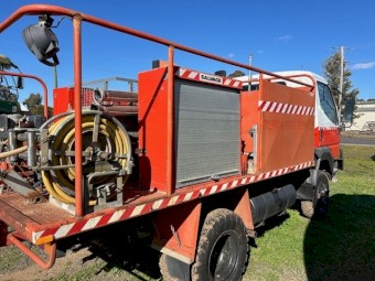 1996 Mitsubishi Canter 4x4 Ex Fire Truck