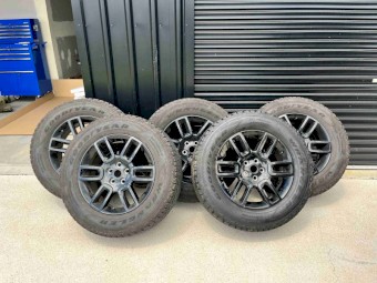 5 x RIMS & Tyres