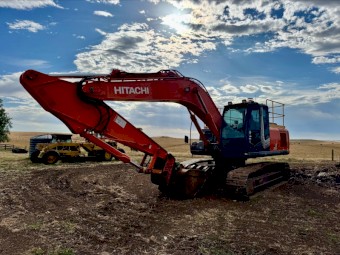 2015 Hitachi ZX240LC-3