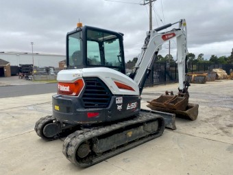 E55Z BOBCAT LONG ARM AND TILT HITCH