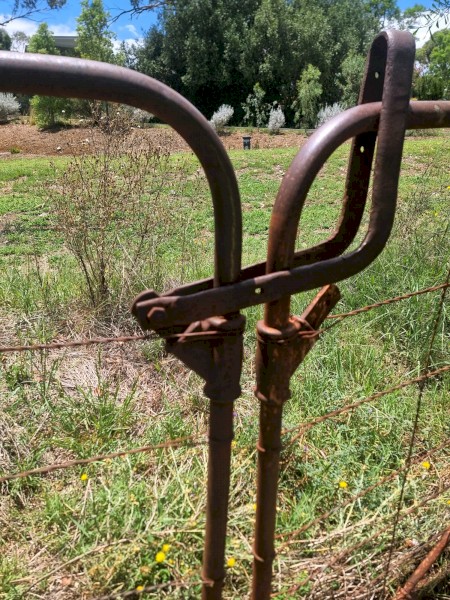 RARE SUNSHINE McKAY PAIR GATES CENTRE-LOCKING ANTIQUE STEEL FARM GATES (MATCHED PAIR)