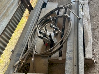 MacDon Windows to convert to Case IH or New Holland