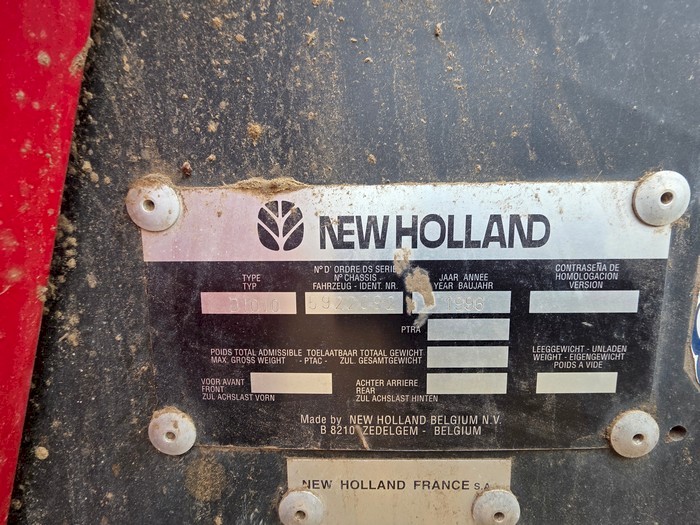 New Holland 1010 Baler
