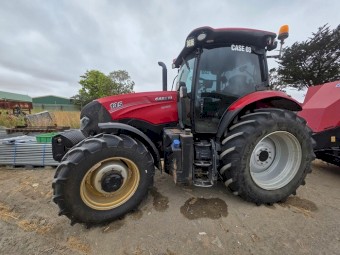 Case Maxxum CVT135 Tractor