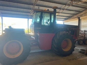 Versatile 876 Tractor