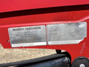 Massey Ferguson loader 926 x 