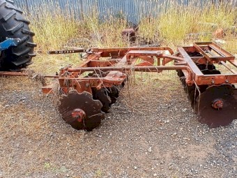 Gibbins Rawling (?) 16 plate offset discs