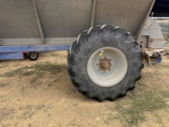 2010 Gason 7370 Spreader