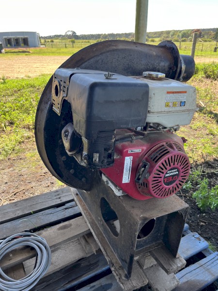 Woolshed Sheep Poo Vacuum Sucker
