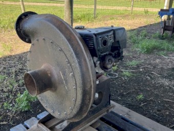 Woolshed Sheep Poo Vacuum Sucker