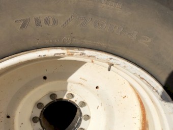 WANTED 710/70R42 Tractor Tyre x 1