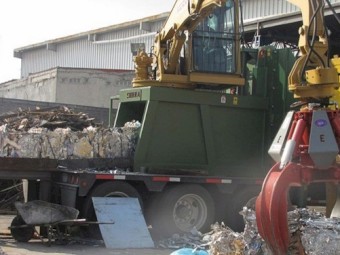 Sierra 4200 Scrap Metal Bale Press