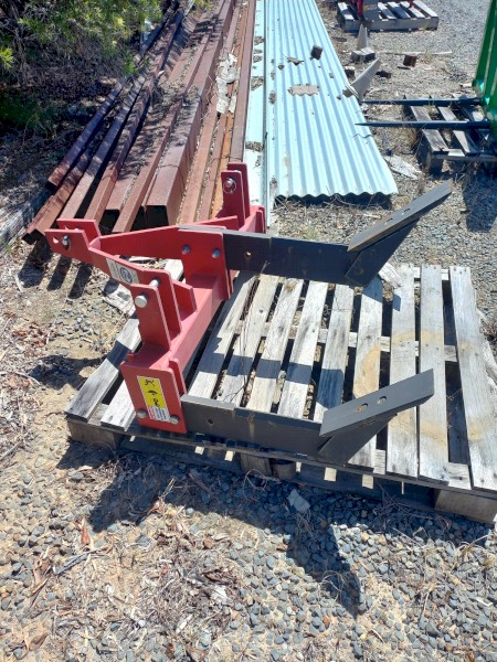 KANGA Three (3) Tine Rippers